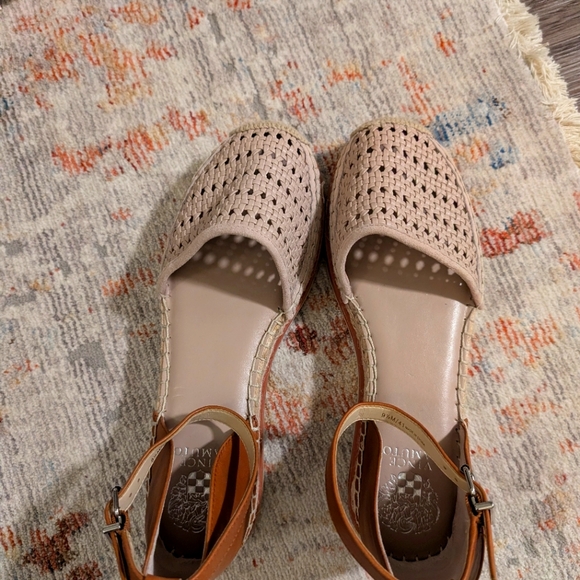 Vince Camuto Bredenna Leather Espadrilles - Picture 3 of 8